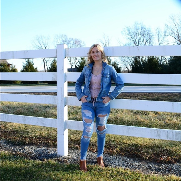 Heels - Picture 3 of 3